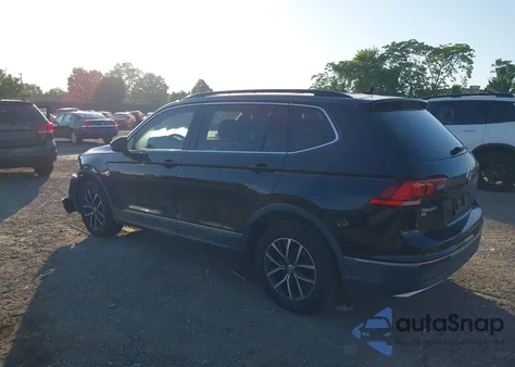2018 Volkswagen Tiguan 2.0T Se/2.0T Sel z USA, uszkodzony, nr VIN 3VV2B7AX5JM208253